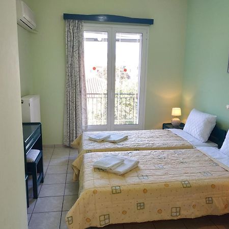 Konstantinos Apartments Agia Efimia Buitenkant foto
