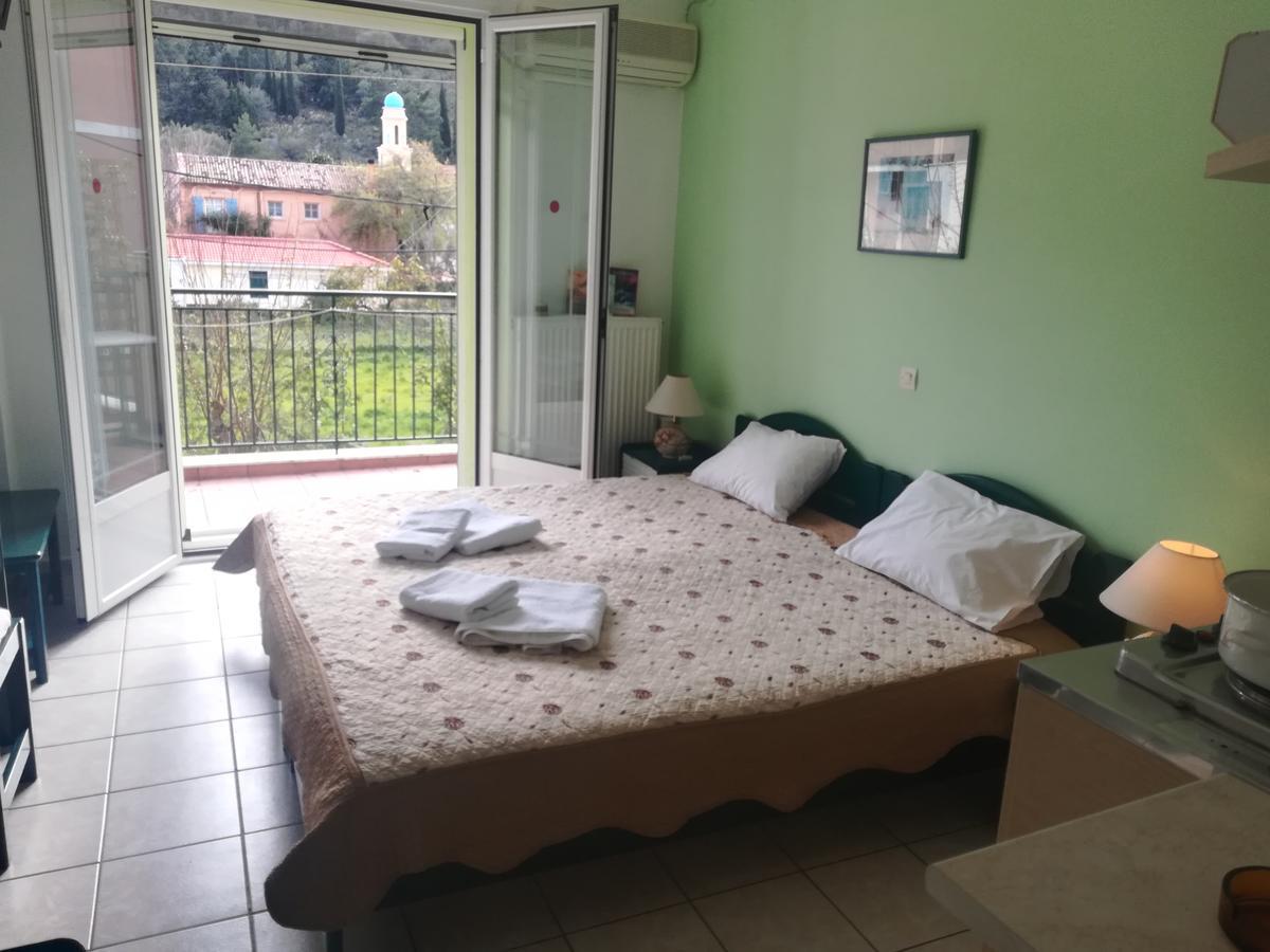 Konstantinos Apartments Agia Efimia Buitenkant foto
