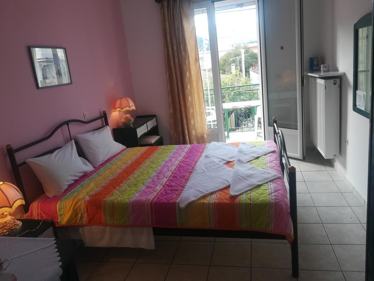 Konstantinos Apartments Agia Efimia Buitenkant foto