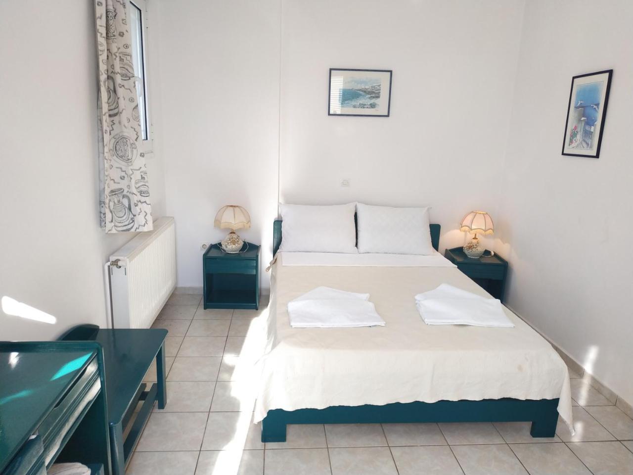 Konstantinos Apartments Agia Efimia Buitenkant foto